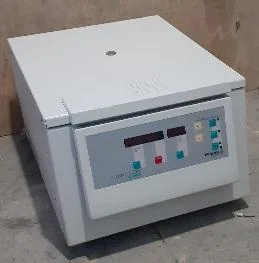 Heraeus Labofuge 400 Centrifuge