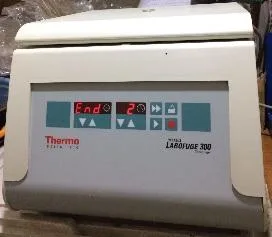 Thermo Labofuge 300 Centrifuge